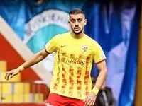 شوک بزرگ به استقلال: این ستاره با تیم خود تمدید کرد!