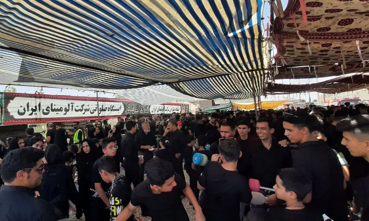 برپایی ایستگاه صلواتی توسط روابط عمومی و امور اجتماعی شرکت آلومینای ایران