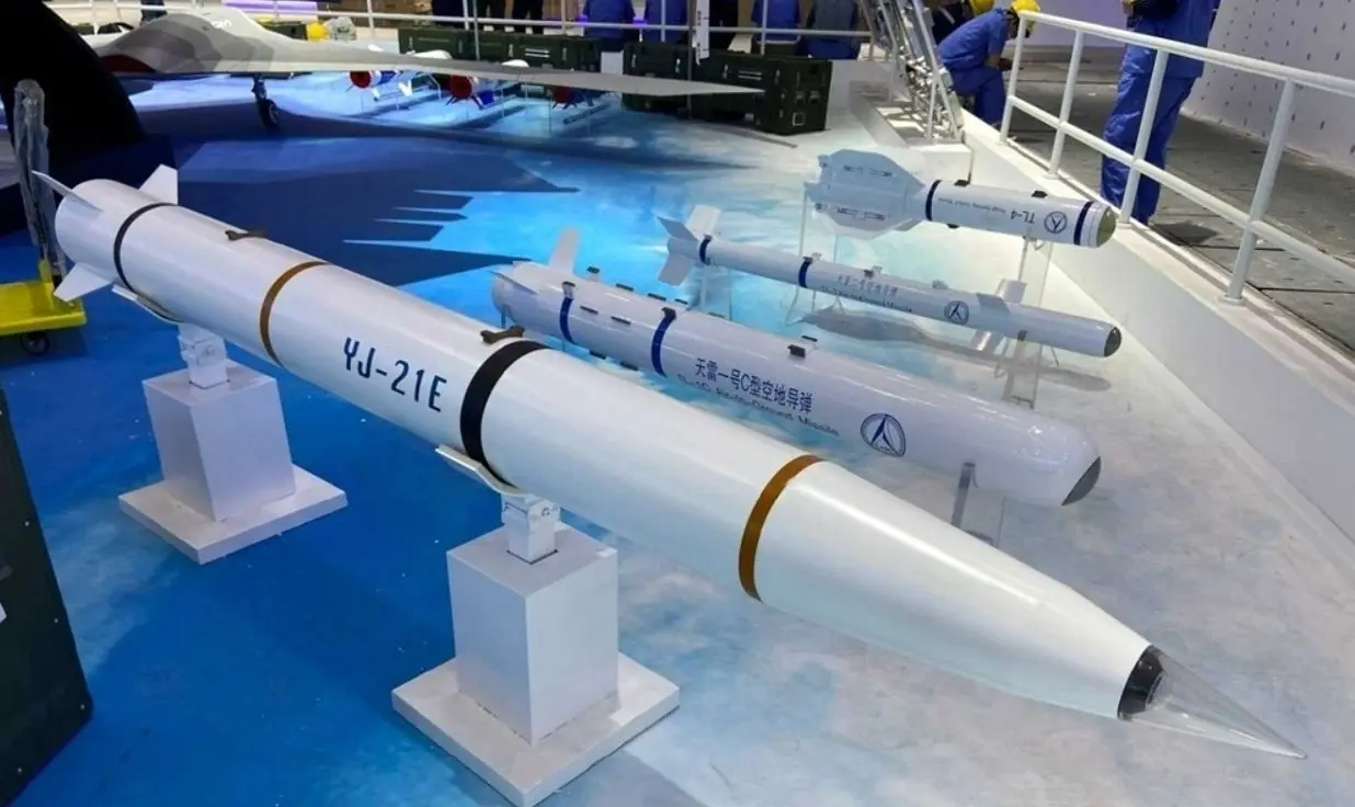 زلزله موشکی در خلیج فارس؟ ایران در آستانه خرید موشک‌های مافوق‌صوت ضدکشتی از چین