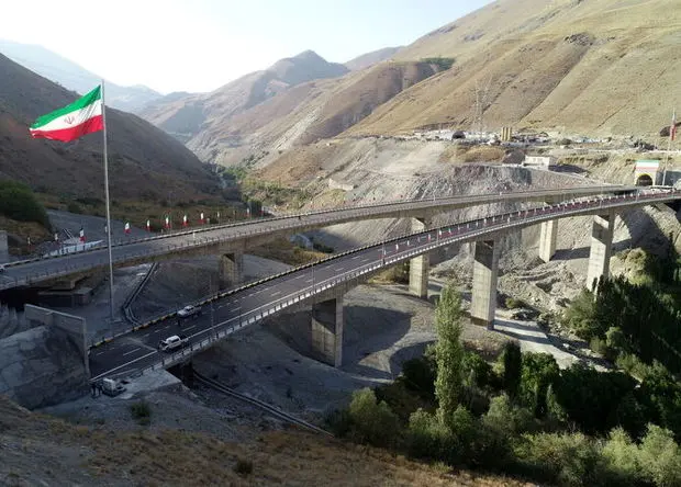 یک‌طرفه شدن اضطراری محورهای شمال؛ ترافیک سنگین در کمین مسافران تهران - شمال