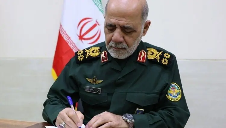 سرلشکر عبداللهی: تابوت جزئی از تجهیزات آمریکایی ها شده است