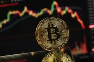 پیش بینی قیمت بیت کوین فردا چهارشنبه ۱۷ تیر ۱۴۰۵ | آیا بیت‌کوین از مقاومت ۶۴ هزار دلاری عبور می‌کند؟