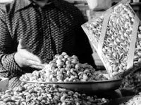 آجیل در گذر زمان!/ نگاهی به قیمت‌ آجیل در بازار تهران ۶۰ سال پیش