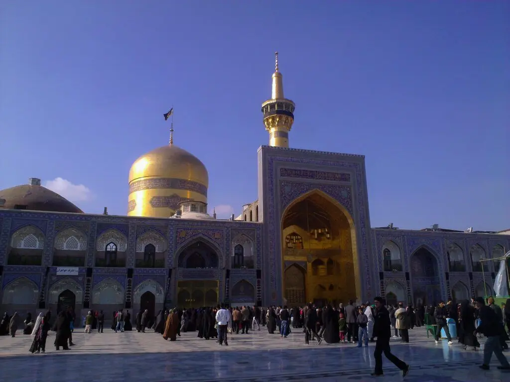 قیمت تور زمینی مشهد ویژه تاسوعا و عاشورا چقدر است؟