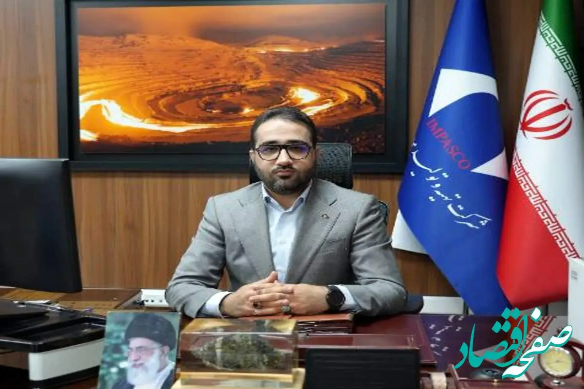 حراست پرچمی از بصیرت ملی و تعهد حرفهای به نظام و کشور است