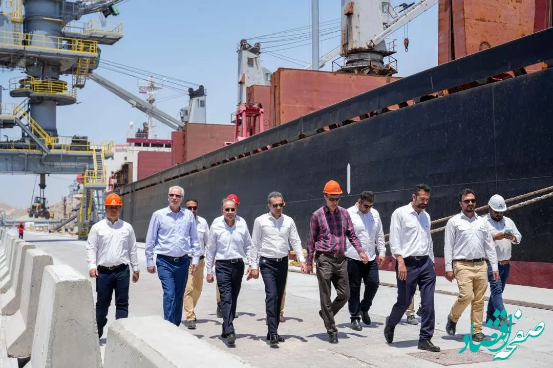  بازدید مدیرعامل و اعضای هیات مدیره از سایت دریایی پارسیان