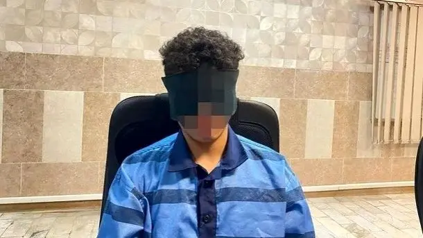  فیلم انتقال متهم به قتل امیرمحمد خالقی برای جلسه بازپرسی | فیلم بازداشت قاتل دانشجو دانشگاه تهران