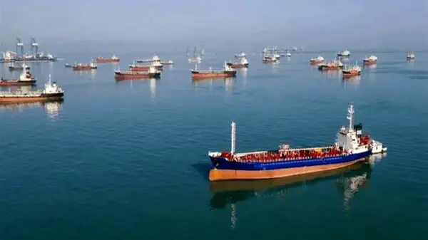 همچنان نفتکش ها چشم انتظار اجازه ایران 