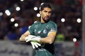 مهمترین خبر از نقل و انتقالات استقلال چهارشنبه ۶ فروردین ۱۴۰۴  | کاپیتان استقلال جدا شد | شوک به استقلال: سیدحسین حسینی از تیم جدا شد