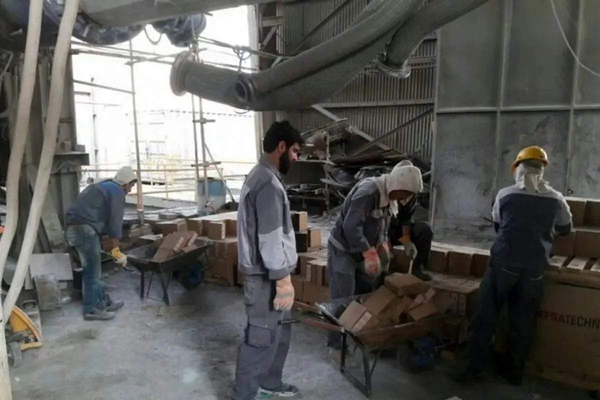 علت اعتراض کارگران سیمان کارون چه بود؟ 