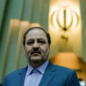 پرونده وزارت نفت و بانک اقتصاد نوین روی میز مجلس/ خالی خوانی ۹۰۰ میلیون دلاری شگفتی ساز شد 