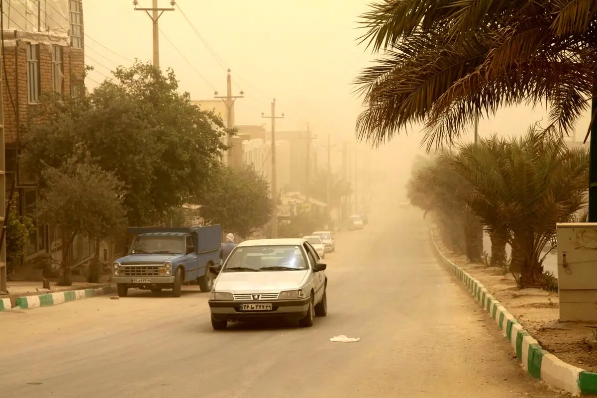 بحران در قصرشیرین | گرد و غبار دید افقی در قصرشیرین را کاهش داد | هشدار
