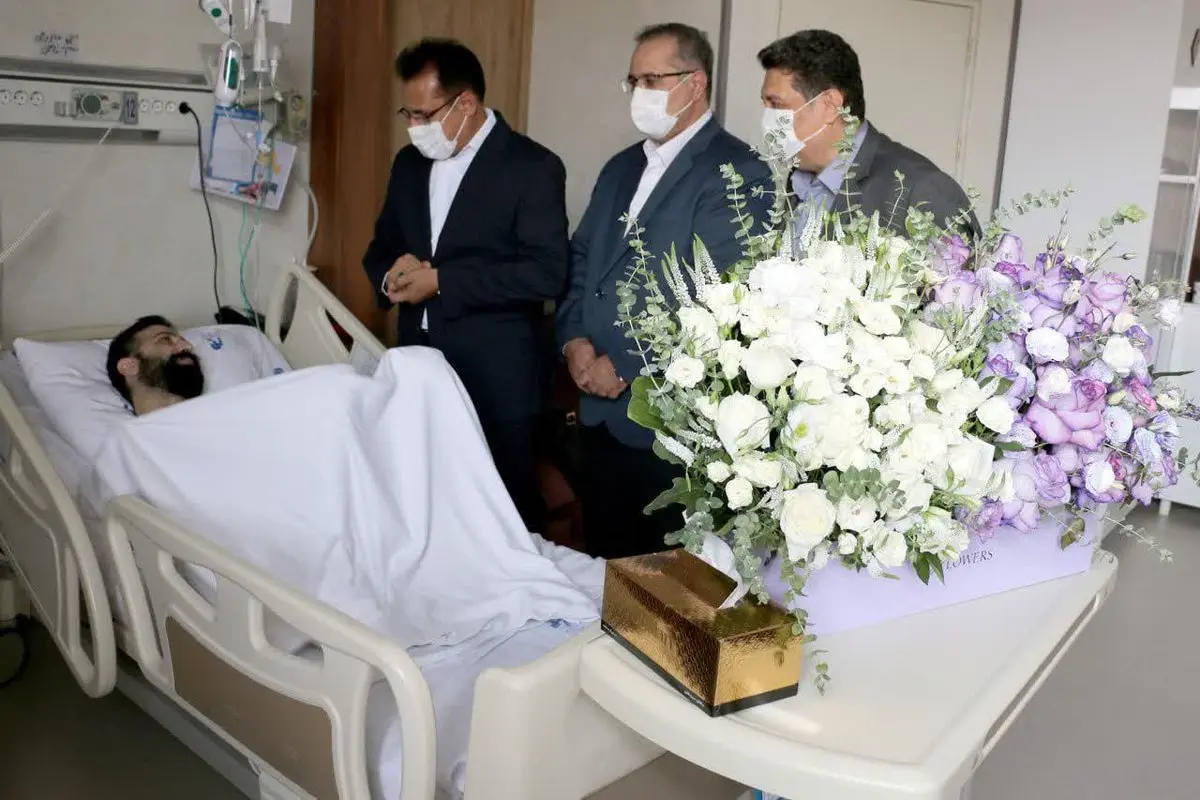 همراهی بیمه دانا با حمید هیراد در روزهای درمان