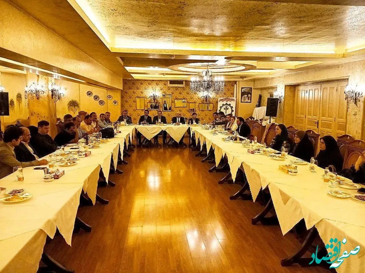 نشست صمیمی هیات مدیره انجمن تامین با اصحاب رسانه برگزار شد