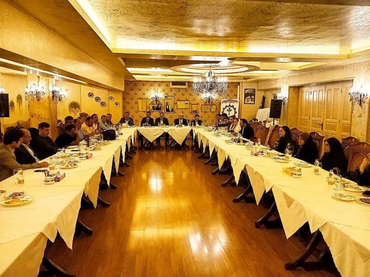 نشست صمیمی هیات مدیره انجمن تامین با اصحاب رسانه برگزار شد