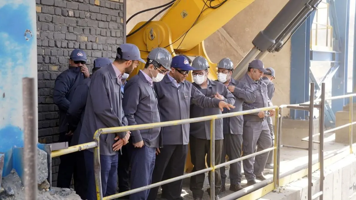 مدیرعامل بورس کالای ایران در بازدید از شرکت سیمیدکو: مردم با گواهی سپرده گندله در رشد تولید و صنعت سهیم می‌شوند