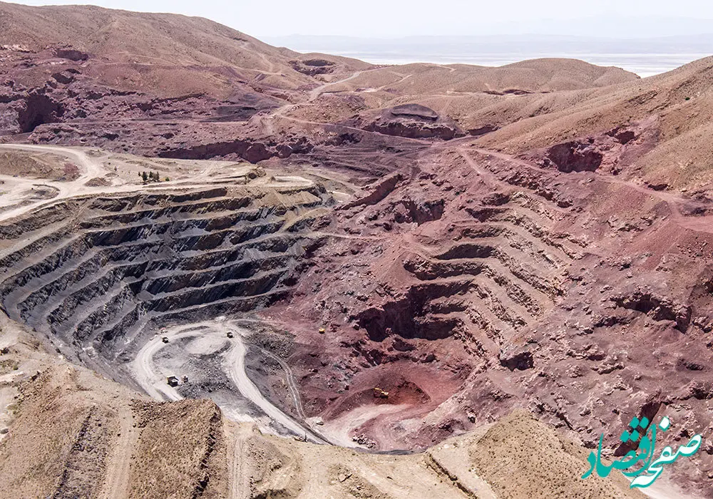 درخشش معادن شرکت آلومینای ایران در نیمه نخست ۱۴۰۴ باعبور از چالش ها