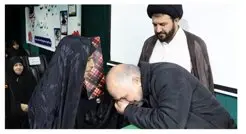 تجلیل مدیرعامل بانک قرض الحسنه رسالت از خانواده شهدای سیرجان