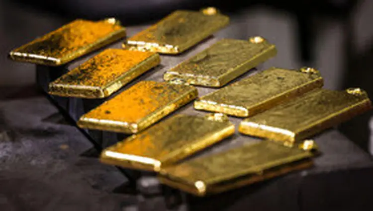 قیمت جهانی طلا امروز سه‌شنبه ۲۳ اردیبهشت ۱۴۰۴ چقدر تغییرات داشت؟ 