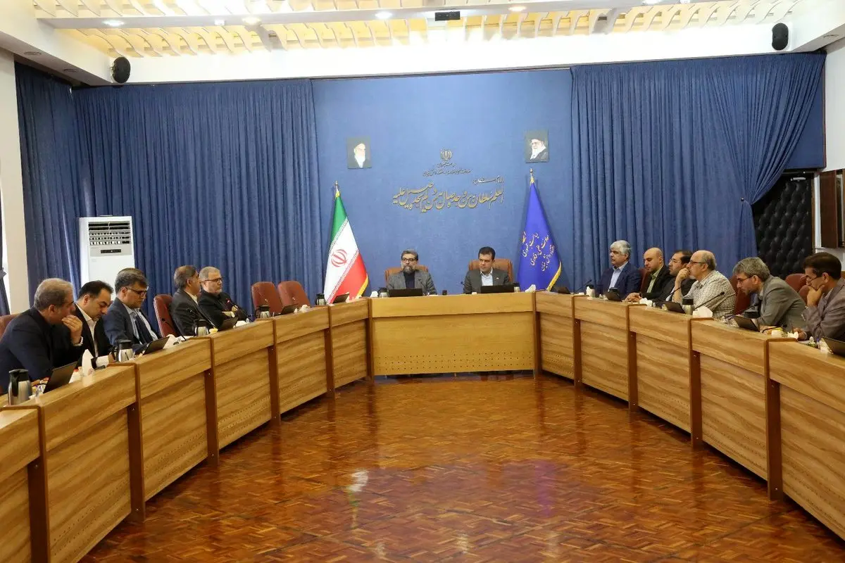 نقشه راه سه‌گانه برای نوسازی صنعت، جهش دانش‌بنیان و توسعه انرژی‌های تجدیدپذیر