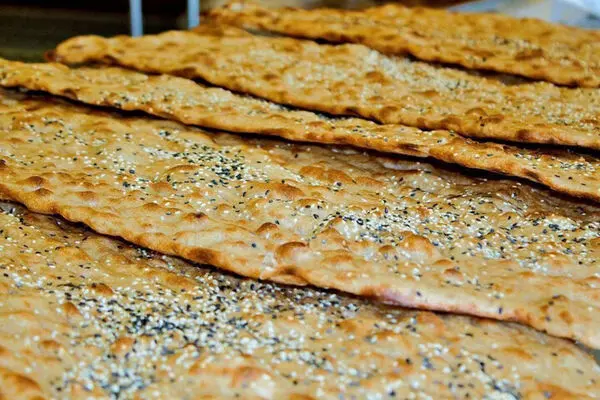 قیمت نان سنگک در خراسان رضوی ۷۰ درصد بالا رفت