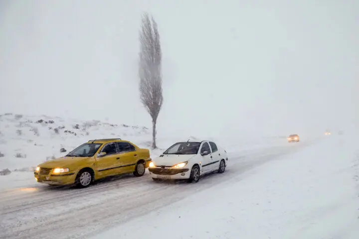 نکات کلیدی برای رانندگی ایمن در شرایط برف و باران