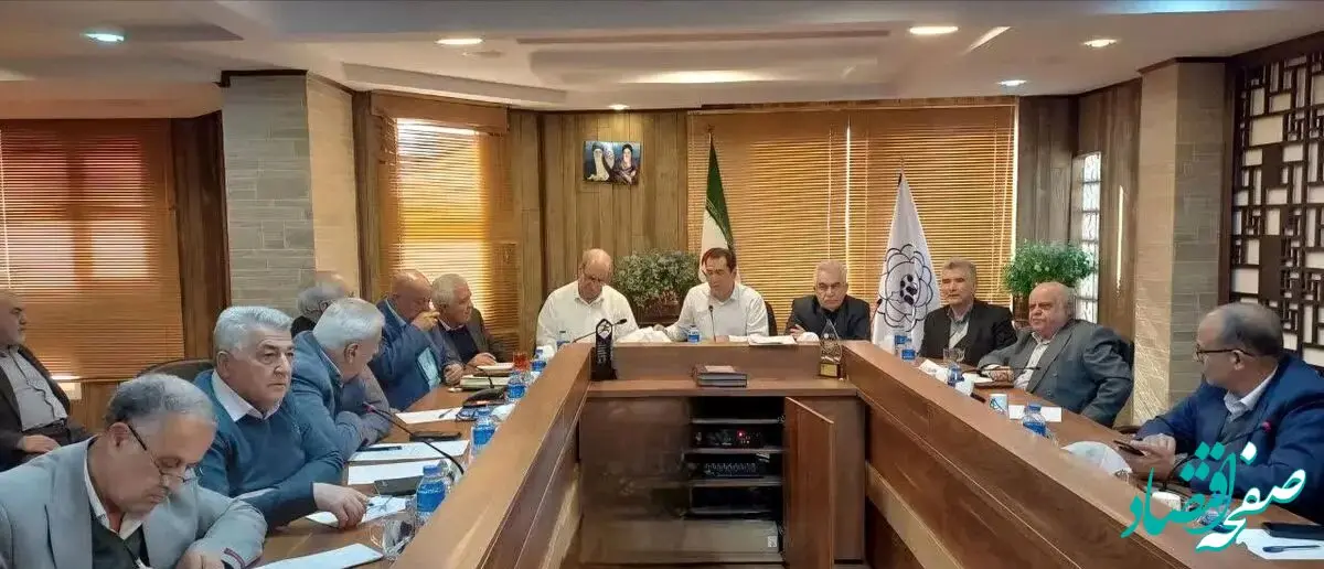 آنچه در نشست کانون عالی بازنشستگان کارگری با حضور بازرسان گذشت / از متناسب‌ سازی حقوق بازنشستگان تا مسکن کارگران