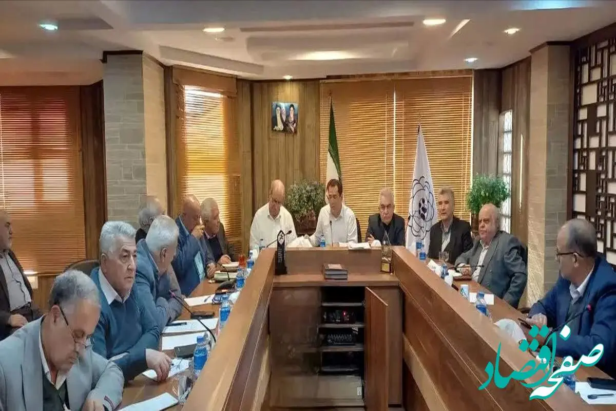 آنچه در نشست کانون عالی بازنشستگان کارگری با حضور بازرسان گذشت / از متناسب سازی حقوق بازنشستگان تا مسکن کارگران