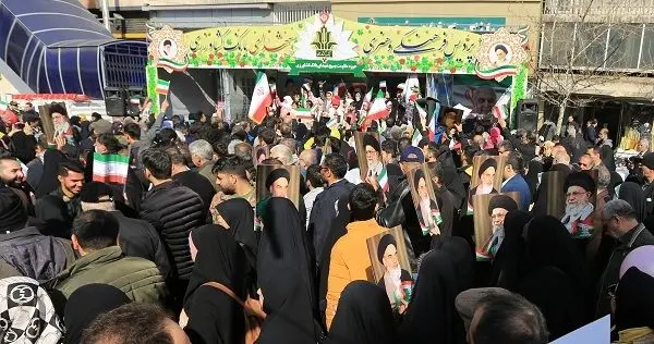 حضور کارکنان بانک کشاورزی در راهپیمایی یوم الله 22 بهمن