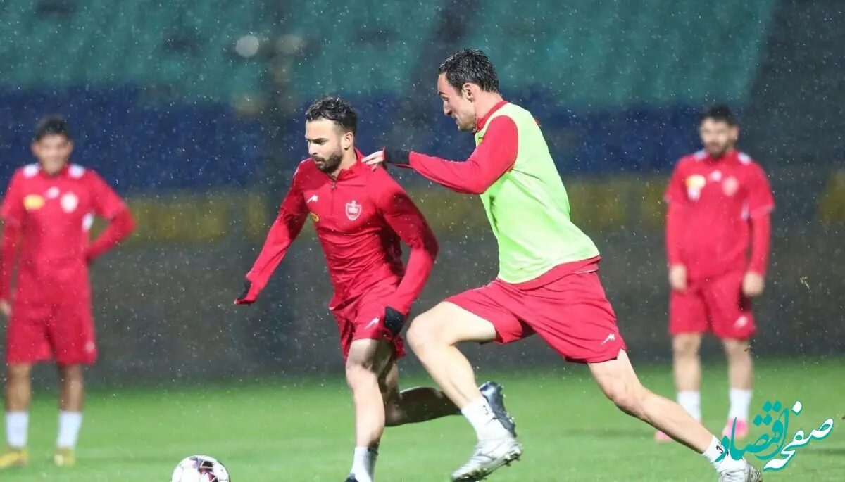 درگیری جالب بین دو بازیکن در تمرین پرسپولیس + عکس