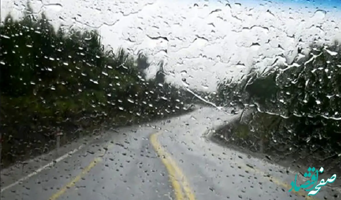 بارش باران و آب گرفتگی معابر در استان مازندران 
