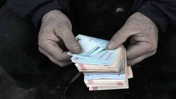 پیچ و خم حذف ۴ صفر از پول ملی | حذف ۴ صفر پول ملی حرکت رو به جلو یا عقبگرد؟ 