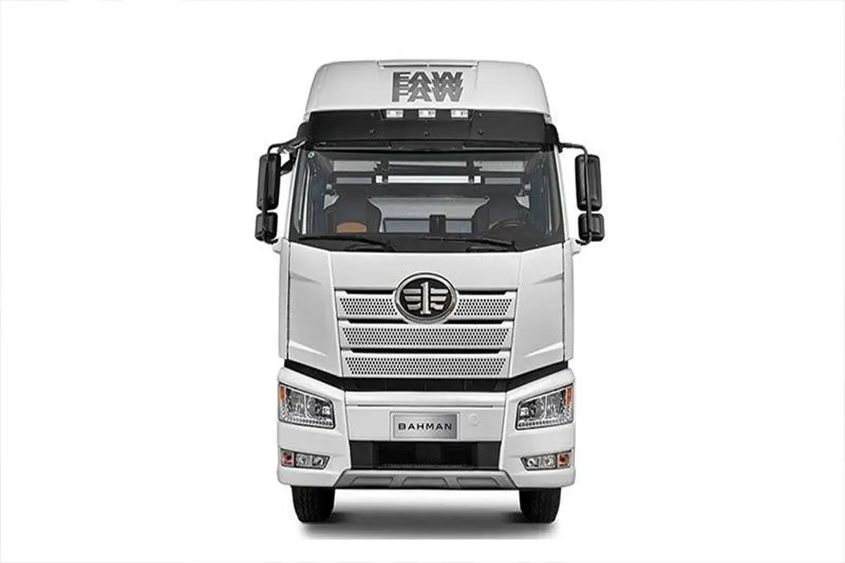 عرضه ۴۰ دستگاه کامیون در بورس کالا