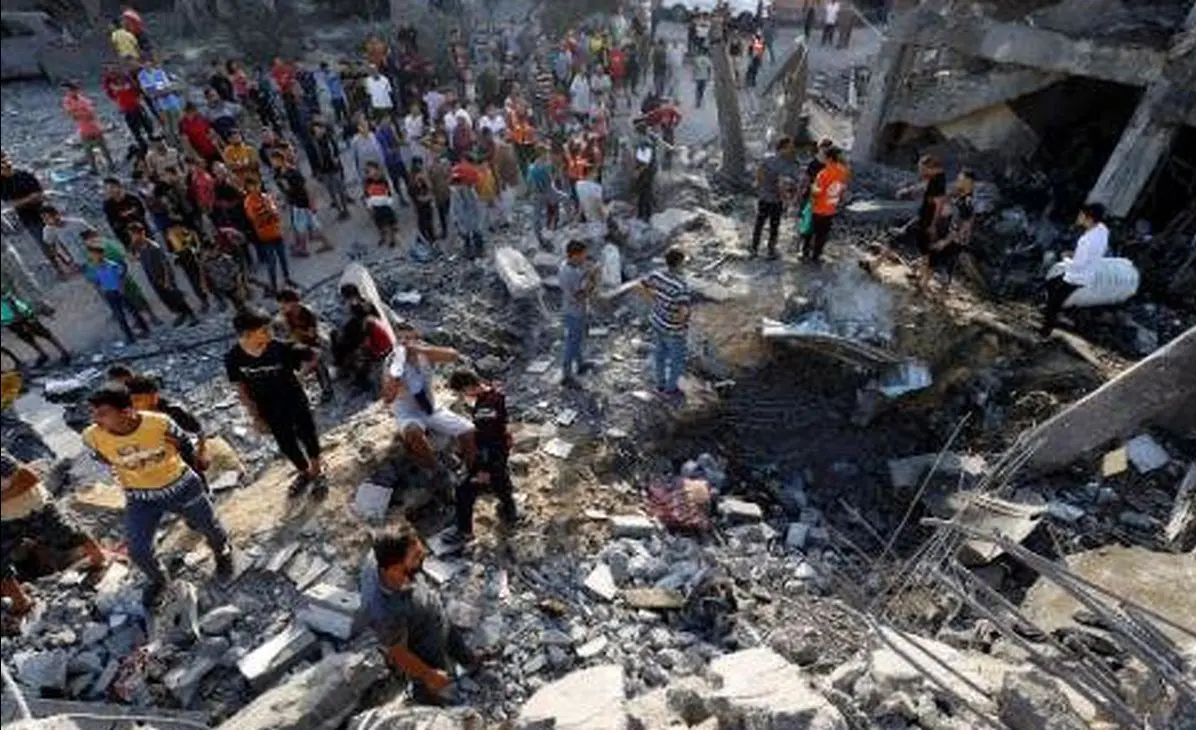 آنچه در غزه صورت گرفته " ورای تصورات " است /
همه جا پر از قطعات بدن است !
