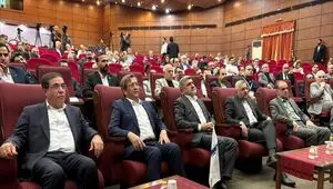 بانک مرکزی به تنهایی نمی‌تواند نرخ تورم را مهار کند/ ۴٫۵ میلیارد دلار به ذخایر ارزی بانک اضافه شد