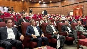 بانک مرکزی به تنهایی نمی‌تواند نرخ تورم را مهار کند/ ۴٫۵ میلیارد دلار به ذخایر ارزی بانک اضافه شد