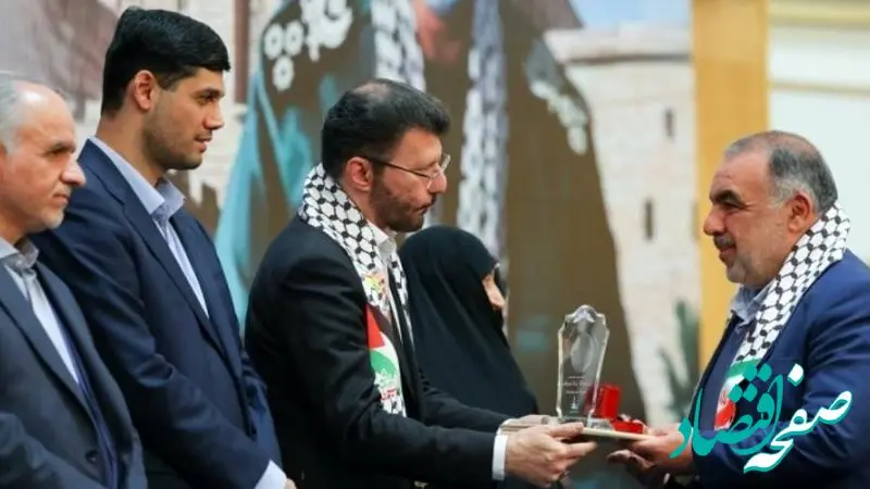 تجلیل از مدیرعامل شرکت صنایع شیر ایران در سومین جشنواره کارمند تراز مکتب حاج قاسم سلیمانی