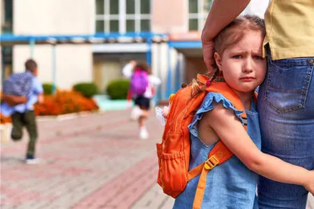 اضطراب جدایی در کودکان مدرسه‌ای