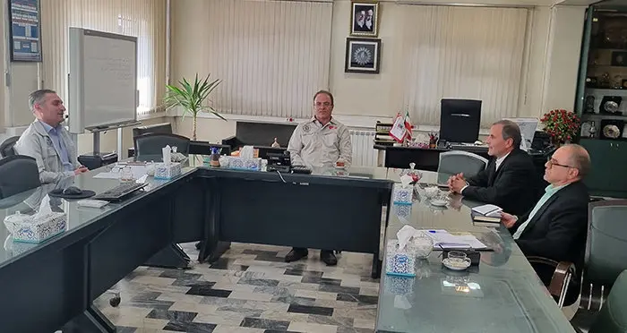 گسترش تعامل بانک توسعه صادرات ایران با واحدهای تولیدی و صادراتی