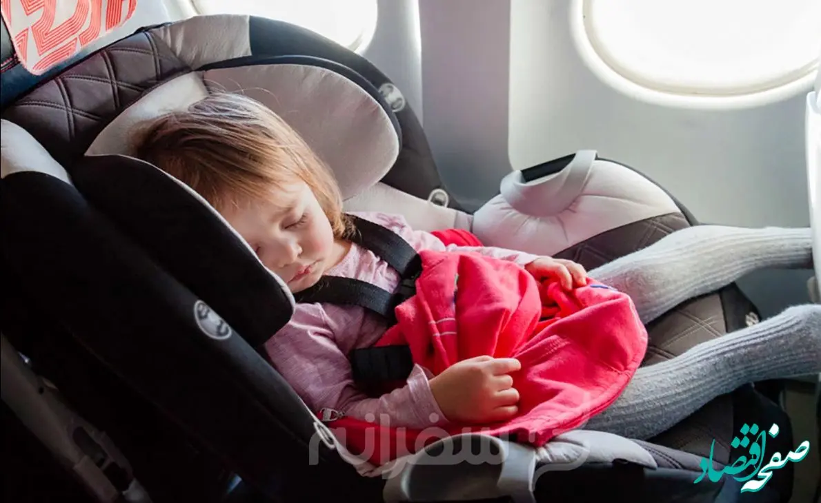 فرود اضطراری یک هواپیما در پاناما / پوشک بچه ای که همه گمان کردند بمب است !