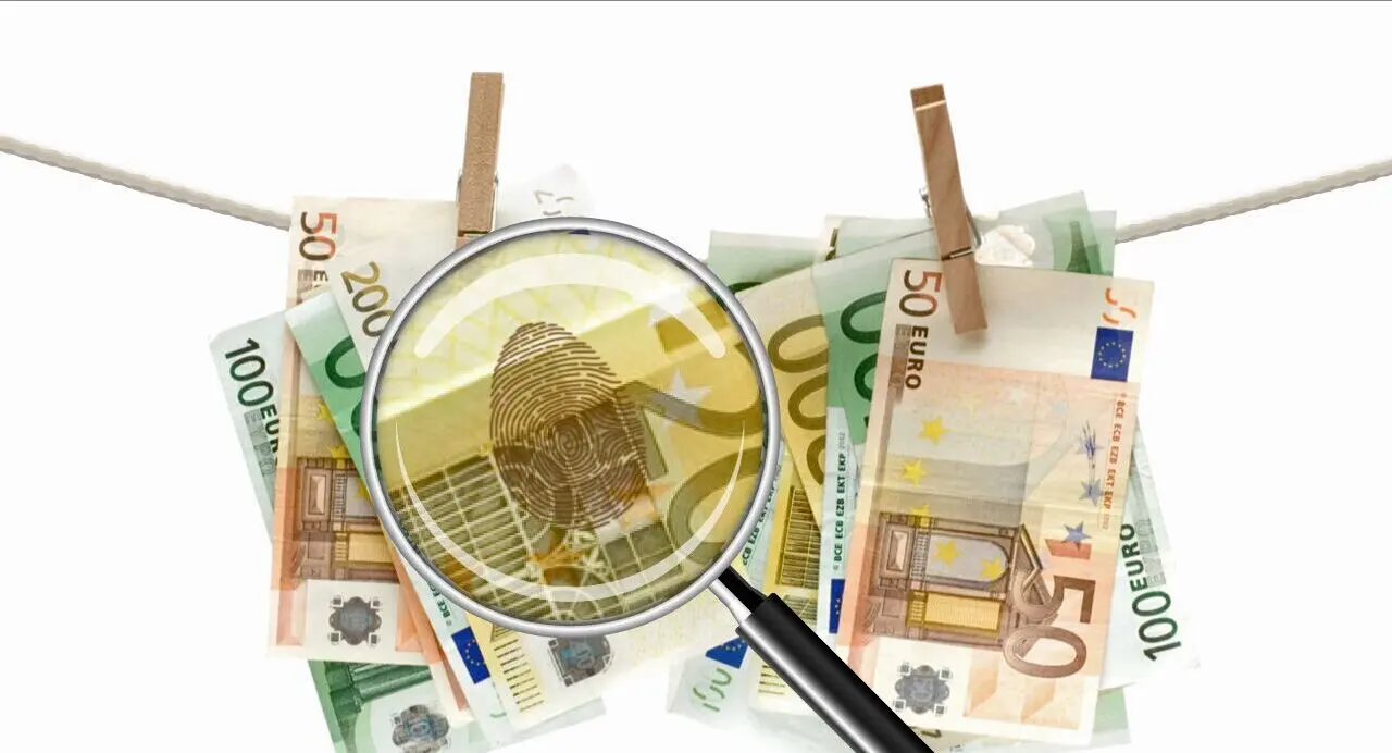 جزئیات واکنش رئیس مرکز اطلاعات مالی به ادعای جمع‌آوری اطلاعات شرکت‌ها برای FATF 