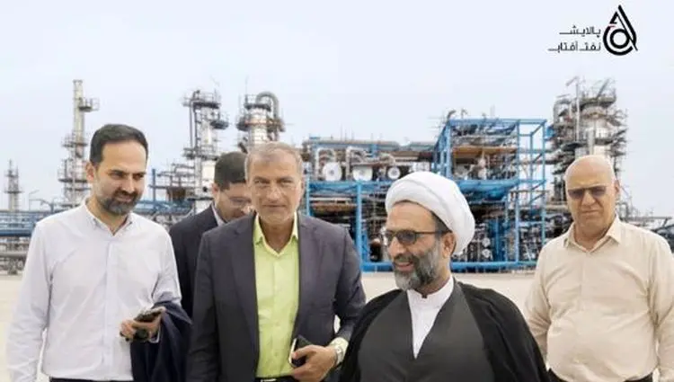 بازدید عضو هیئت رئیسه مجلس شورای اسلامی و هیات همراه از پالایشگاه نفت آفتاب