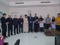 پزشک ، دست شفابخش خدا