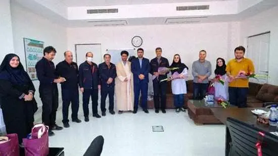 پزشک ، دست شفابخش خدا