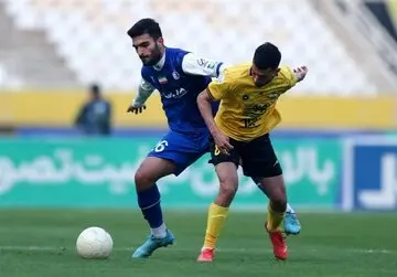 بازیکن استقلال با قلب آبی برمی‌گردد / عکس