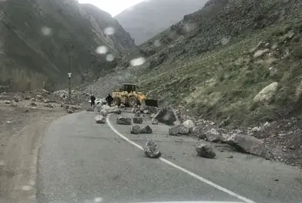 هشدار فوری؛ سقوط سنگ و رانش زمین در جاده‌های کوهستانی مازندران از این روز