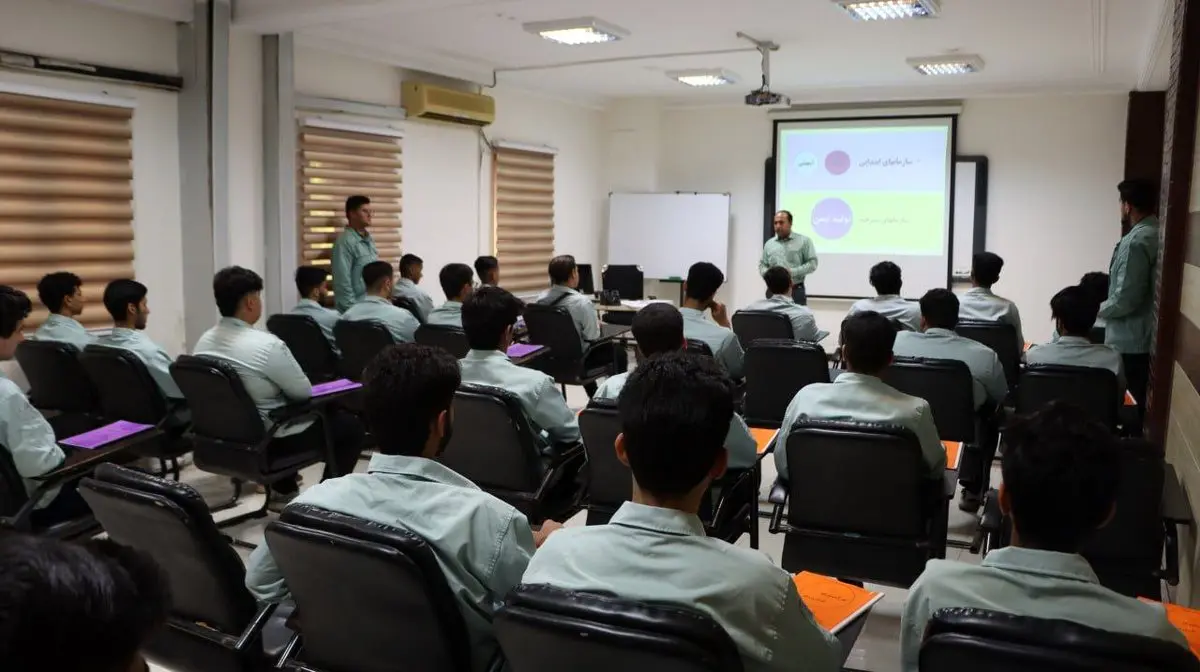 ۱۲۶ هزار نفر ساعت فرصت یادگیری برای خانواده بزرگ فولاد هرمزگان در سال 1403