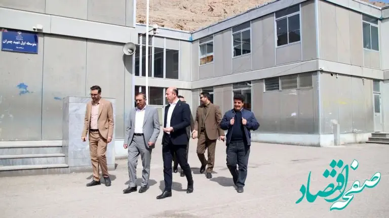 ارتقای کیفیت فضاهای آموزشی منطقه آزاد ماکو