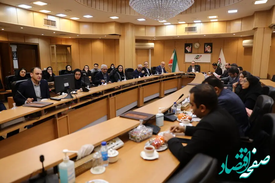 بررسی مشکلات و چالش‌های «صنعت فرآورده‌های نفتی پالایشی»