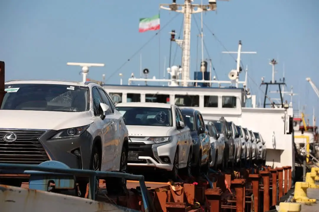 تخفیف چشمگیر عوارض واردات تاکسی و اتوبوس در منطقه آزاد انزلی